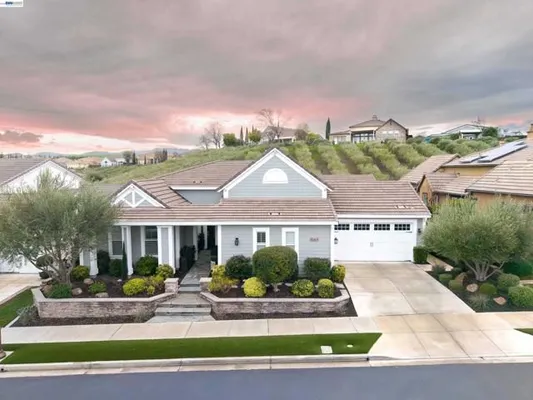 Property Slideshow image 2 of 53 | 1772 latour ave, Brentwood (Cc), CA, 94513