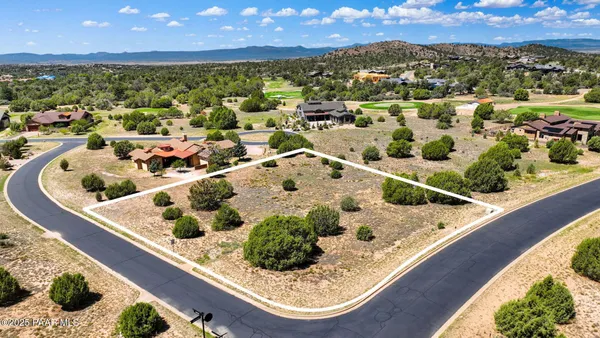 Property Slideshow image 3 of 22 | 15640 n silent moon ln, Prescott, AZ, 86305