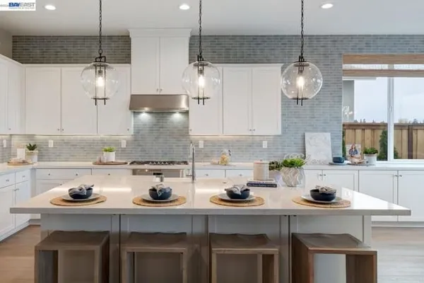 Property Slideshow image 3 of 63 | 1276 parkcrest cir, Manteca, CA, 95336