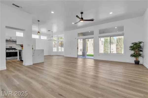 Property Slideshow image 3 of 51 | 10636 argents hill dr, Las Vegas, NV, 89134