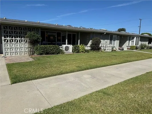 Property Slideshow image 2 of 23 | 1670 interlachen rd, Seal Beach, CA, 90740