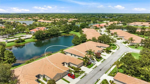 Property Slideshow image 2 of 40 | 4211 cascade falls dr, Sarasota, FL, 34243