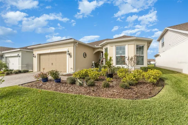 Property Slideshow image 3 of 30 | 1974 spring shower cir, Kissimmee, FL, 34744