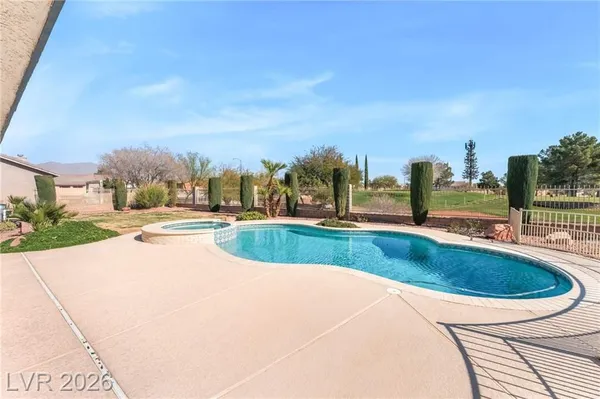 Property Slideshow image 3 of 49 | 5548 singing hills dr, Las Vegas, NV, 89130