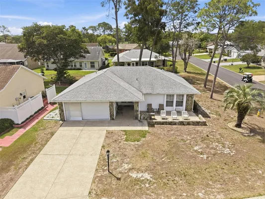 Property Slideshow image 2 of 70 | 6463 putters cir, Spring Hill, FL, 34606