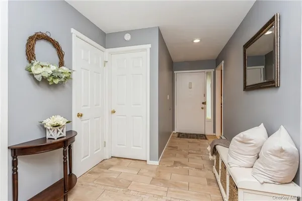 Property Slideshow image 2 of 30 | 33 heritage hls a, Somers, NY, 10589