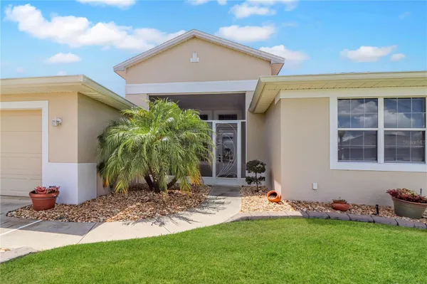 Property Slideshow image 3 of 32 | 27328 pine straw rd, Leesburg, FL, 34748