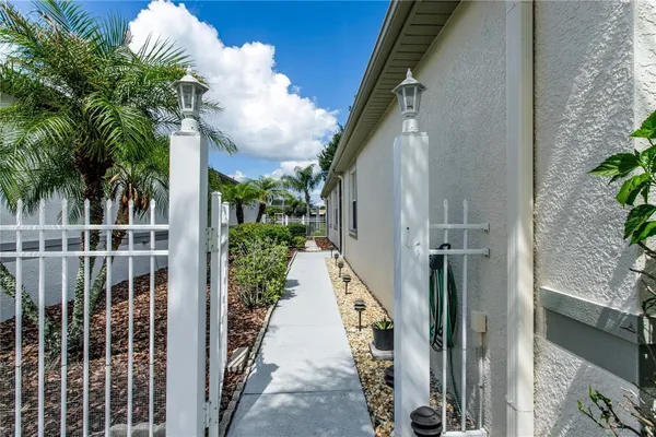 Property Slideshow image 3 of 32 | 8415 tarocco ct, Land O Lakes, FL, 34637