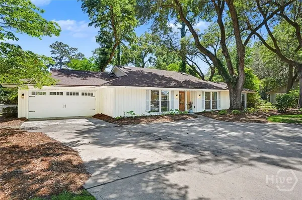 Property Slideshow image 2 of 29 | 2 blount ln, Savannah, GA, 31411