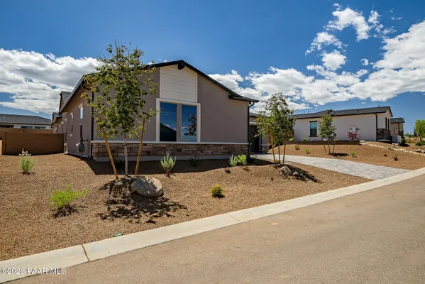 Property Slideshow image 3 of 61 | 5235 iron vine trl, Prescott, AZ, 86301