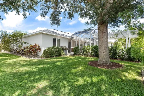 Property Slideshow image 3 of 82 | 5008 adriatic ave, Tavares, FL, 32778