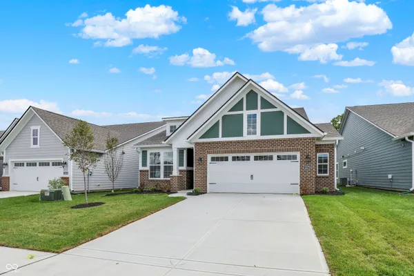 Property Slideshow image 3 of 53 | 5279 nettleton way, Avon, IN, 46123