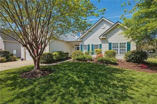 Property Slideshow image 2 of 35 | 3129 gallahad dr, Virginia Beach, VA, 23456