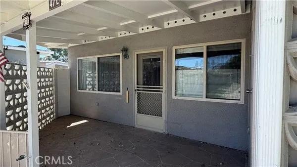 Property Slideshow image 2 of 14 | 14731 thunderbird-m1 dr 47l, Seal Beach, CA, 90740