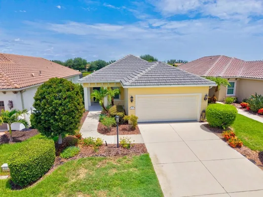 Property Slideshow image 2 of 76 | 12717 deep blue pl, Bradenton, FL, 34211
