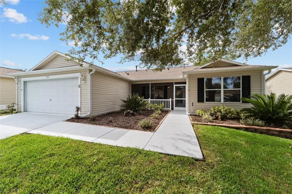 Property Slideshow image 2 of 34 | 290 jefferson ln, The Villages, FL, 32162