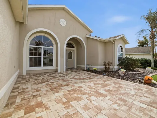 Property Slideshow image 2 of 52 | 24530 parlange ct, Leesburg, FL, 34748