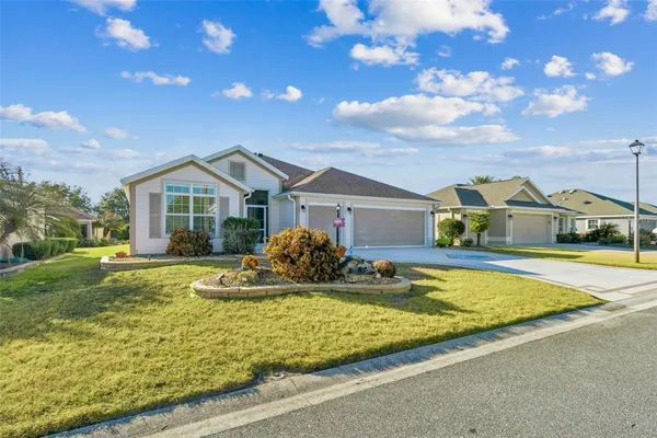 Property Slideshow image 3 of 62 | 650 bradford loop, The Villages, FL, 32163