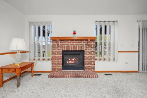 Property Slideshow image 3 of 15 | 20862 w torrey pines 2b, Plainfield, IL, 60544