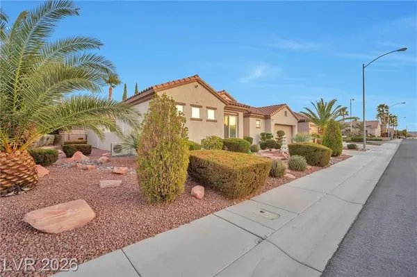 Property Slideshow image 3 of 39 | 2585 portsmouth creek ave, Henderson, NV, 89052