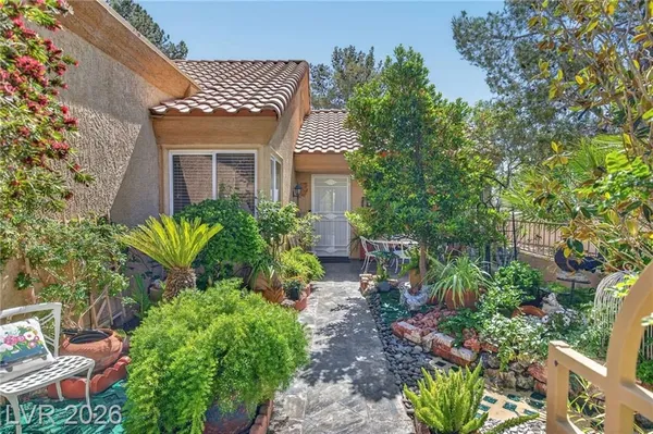 Property Slideshow image 2 of 38 | 2828 billy casper dr, Las Vegas, NV, 89134