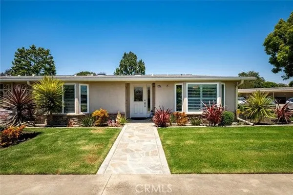 Property Slideshow image 3 of 42 | 1800 sunningdale rd 18a, Seal Beach, CA, 90740