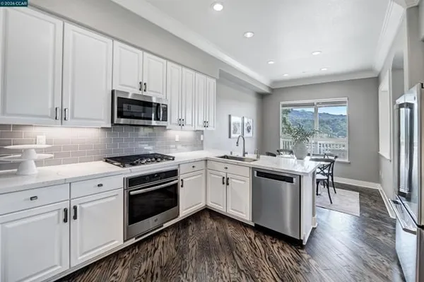 Property Slideshow image 3 of 59 | 539 high eagle ct, Walnut Creek, CA, 94595