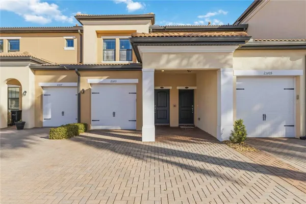 Property Slideshow image 2 of 49 | 23113 banbury way 202, Venice, FL, 34293