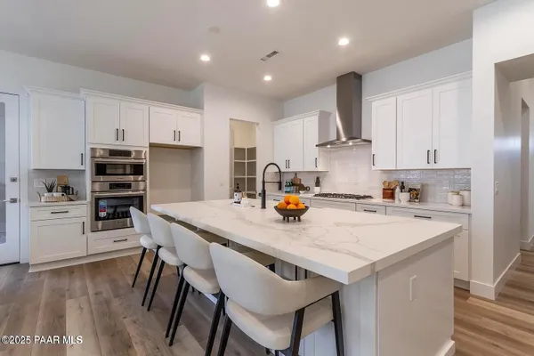 Property Slideshow image 3 of 12 | 1124 s lakeview dr, Prescott, AZ, 86301
