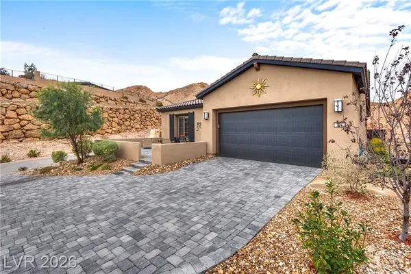 Property Slideshow image 3 of 43 | 174 crimson cactus ave, Henderson, NV, 89011