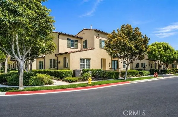 Property Slideshow image 2 of 38 | 4301 owens st 101, Corona, CA, 92883