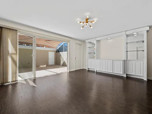 Property Slideshow image 3 of 43 | 7811 bergamo ave, Sarasota, FL, 34238