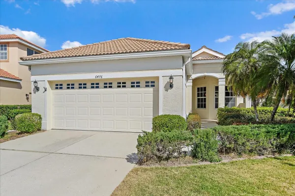 Property Slideshow image 2 of 35 | 6476 rookery cir, Bradenton, FL, 34203