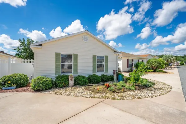 Property Slideshow image 2 of 57 | 2446 kenmore ln, The Villages, FL, 32162