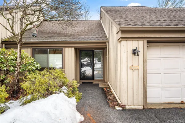 Property Slideshow image 2 of 48 | 392 heritage hls a, Somers, NY, 10589