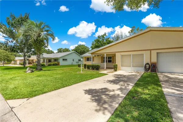 Property Slideshow image 3 of 37 | 8625 sw 94th ln a, Ocala, FL, 34481