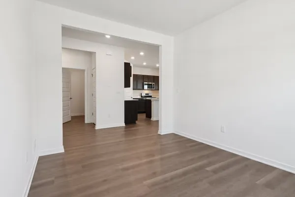 Property Slideshow image 3 of 23 | 17501 w windemere cir, Lockport, IL, 60441