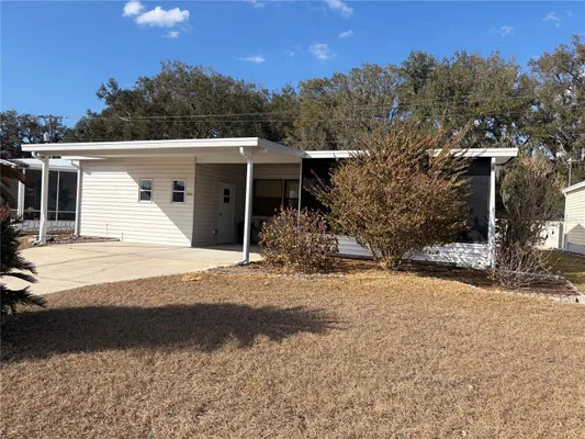 Property Slideshow image 2 of 10 | 1816 fox hill dr, Lakeland, FL, 33810