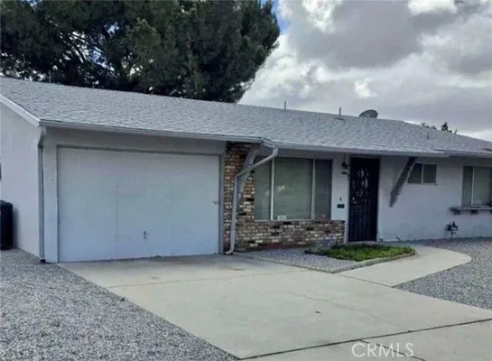 Property Slideshow image 3 of 12 | 600 s lyon ave, Hemet, CA, 92543