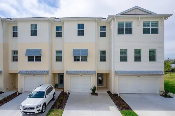 Property Slideshow image 2 of 58 | 9996 key haven rd, Seminole, FL, 33777