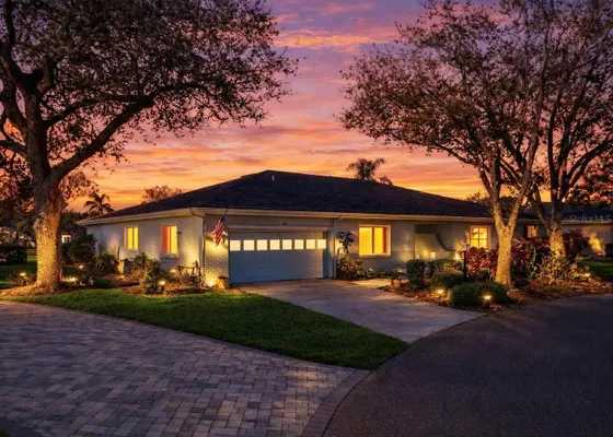 Property Slideshow image 2 of 48 | 2531 lancaster dr, Sun City Center, FL, 33573