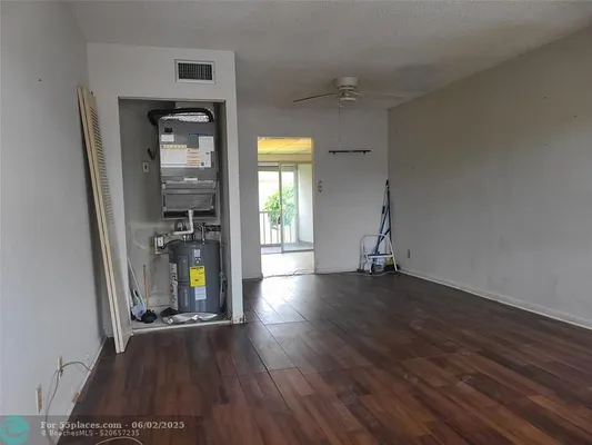 Property Slideshow image 3 of 11 | 550 nw 78th ter apt 205, Margate, FL, 33063