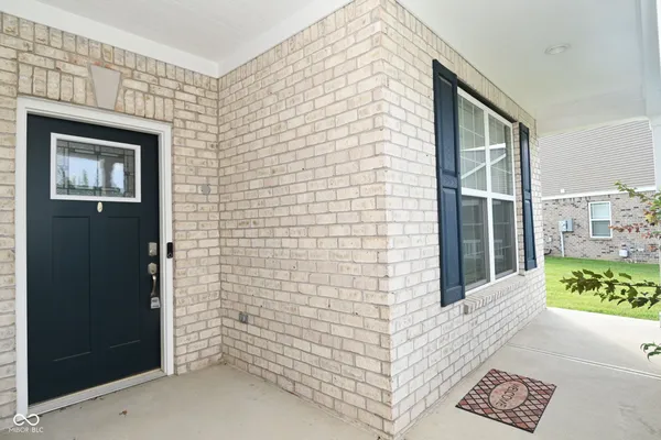 Property Slideshow image 3 of 53 | 9170 hedley way, Avon, IN, 46123