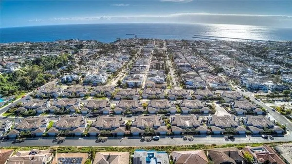 Property Slideshow image 3 of 65 | 3621 geranium ave 32, Corona Del Mar, CA, 92625