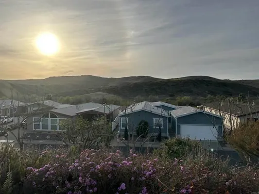 Property Slideshow image 3 of 36 | 1477 salem ct, Oceanside, CA, 92057