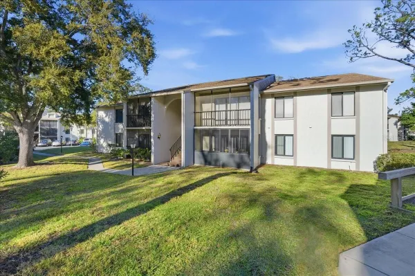 Property Slideshow image 2 of 75 | 2666 pine ridge way c2, Palm Harbor, FL, 34684