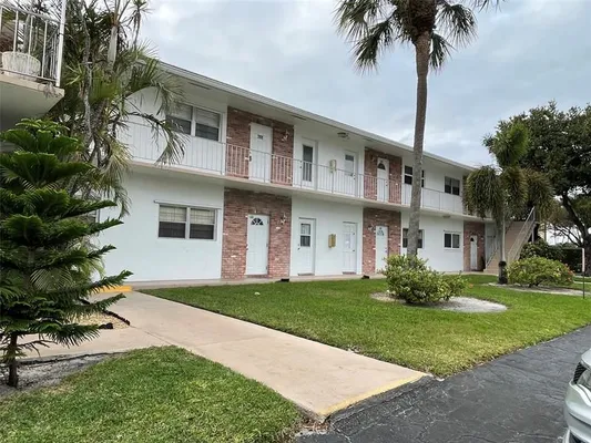 Property Slideshow image 3 of 35 | 2851 e golf blvd apt 206, Pompano Beach, FL, 33064