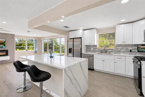 Property Slideshow image 2 of 29 | 5623 80th st 316, St Petersburg, FL, 33709