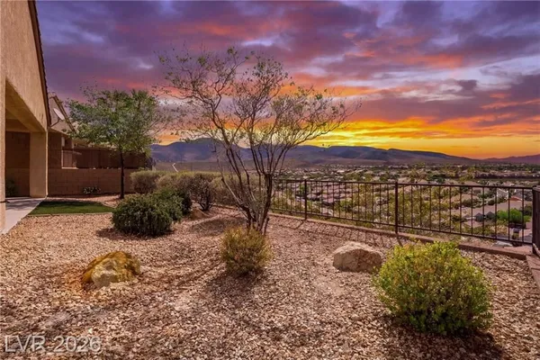 Property Slideshow image 3 of 33 | 2523 serene moon dr, Henderson, NV, 89044