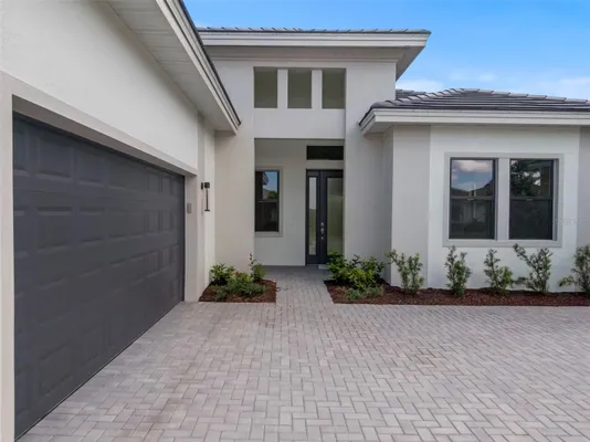 Property Slideshow image 3 of 80 | 4918 kiva cir, Lakewood Ranch, FL, 34211